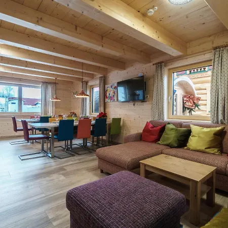 Chalet Spacious Chalet With Jacuzzi In