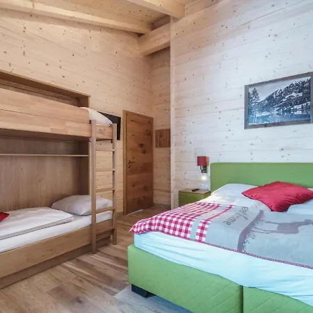 Chalet Spacious Chalet With Jacuzzi In Kaprun