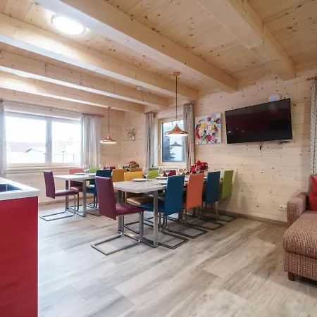 Spacious Chalet With Jacuzzi In Kaprun