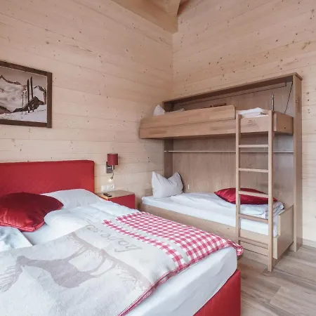 Spacious Chalet With Jacuzzi In Σαλέ Kaprun